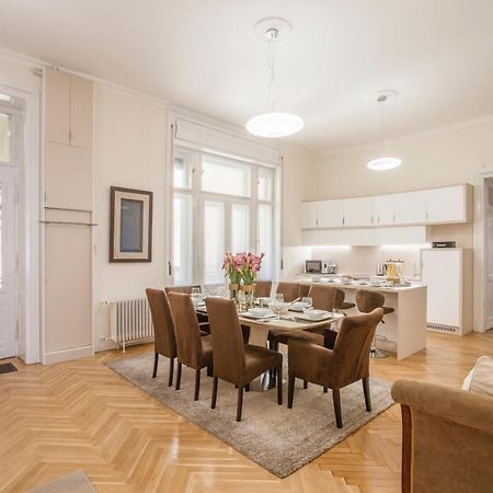 Modernized Unique Huge Central Apartment On 135Sqm Budapest Exterior photo